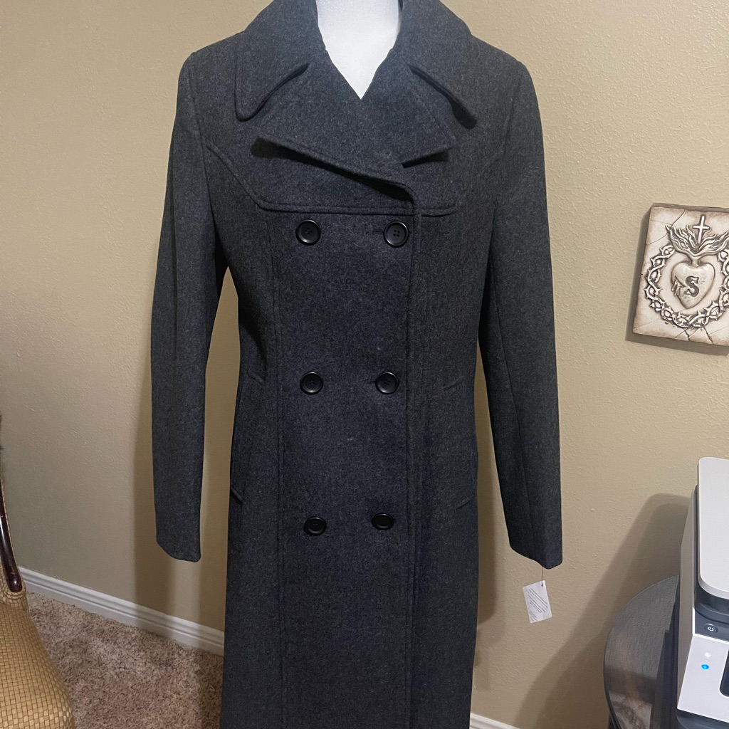 Elegant Double-Breasted Gray Coat